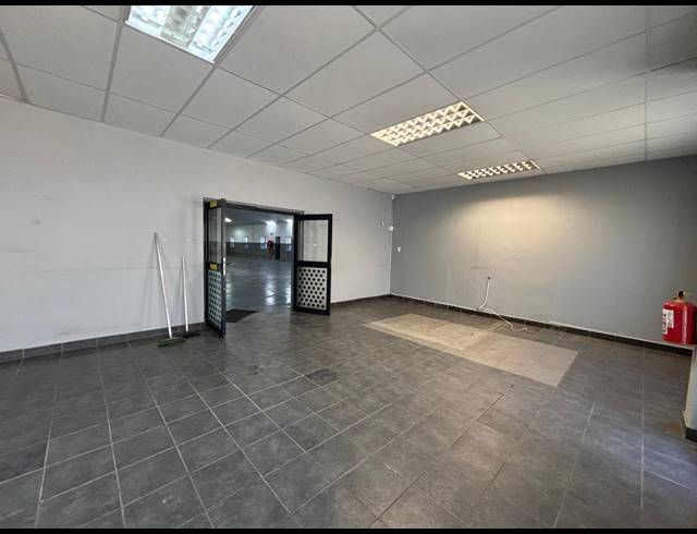 1,054M² FACTORY TO LET IN ATLAS GARDENS